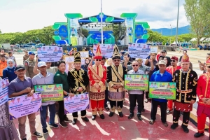 Gubernur Sultra Hadiri HUT ke-22 Bombana, Sempatkan Tinjau Venue Porprov 2026