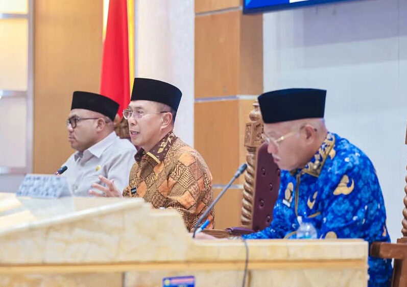 Wujud Solidaritas, Pemprov Sultra Salurkan Bantuan Rp 1,5 Miliar Bagi Korban Bencana Sumatera