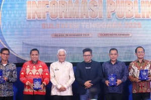Anugerah Keterbukaan Informasi Publik Sultra 2025, Sekda Wakili Gubernur Hadiri Acara
