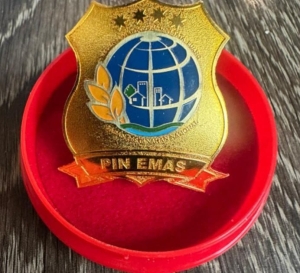 Warga Sultra Protes Pemberian Penghargaan Pin Emas Kepada Kapolda Sultra