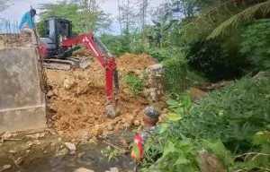 TMMD Ke-127 Kodim 1417 Kendari Kerahkan Alat Berat Bangun Drainase Anggoeya