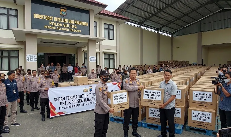 Polda Sultra Distribusikan 107 PC All-in-One ke Polsek, Perkuat Intelijen dan Respons Kamtibmas