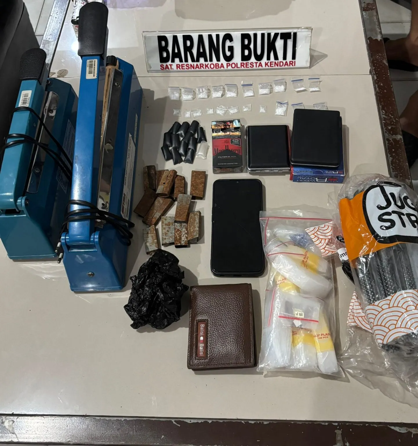 Polresta Kendari Ungkap 21 Paket Sabu, Seorang Petani Diamankan